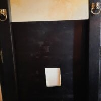 gloryholejob's Offline Chat Room