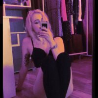 Anita_69_Amy's Offline Chat Room