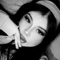 angie_moon33 webcam model