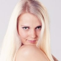 LizaLinn's Offline Chat Room