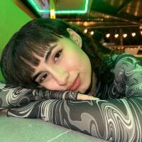 Alynn_Bri_ model avatar