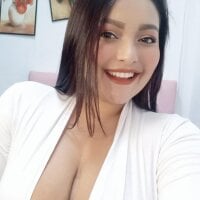 Lauren_rouse1's Offline Chat Room