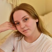 PhoebeAdams' Offline Chat Room