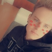 xxxTxxxIxxxMxxxxx's Offline Chat Room