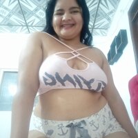 chloe_d1rty's Offline Chat Room