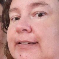 Madlen1977's Offline Chat Room