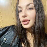 LilyHoly fully nude on webcam for live porn video chat