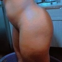 Happiness96 webcam model