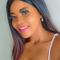 thickk_hunny45's Offline Chat Room