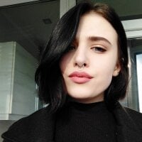 AdrianaBIack's Offline Chat Room