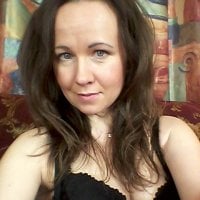 MariaSexydoll's Offline Chat Room