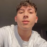 oliver_kyy webcam model