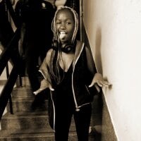 Ninablaire's Offline Chat Room