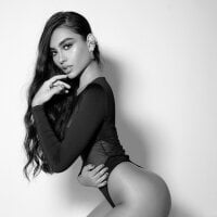 xlauravega webcam model