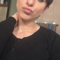 AnitabambolaLive Webcam