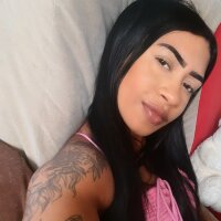 BrownGirl04 Adlı Modelin Çevrimdışı Sohbet Odası