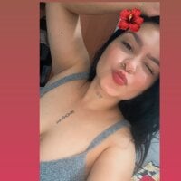 AdriRoberts1 webcam model