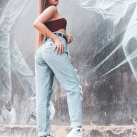 layra_9900 webcam model