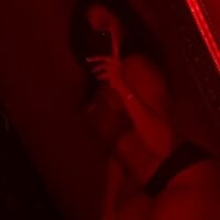 DirtyChaiLatte webcam model