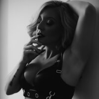 cum2medaddy24's Offline Chat Room