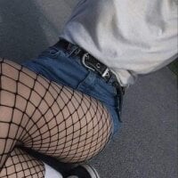 YOURSBITCHY_HEELS