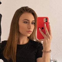 Caramel_Lana's Offline Chat Room
