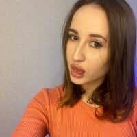 EmiIyGrey's Offline Chat Room