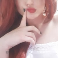 LollyWhite's Offline Chat Room
