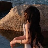 miss_ella_