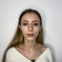 AimeeeAho offline chatrum