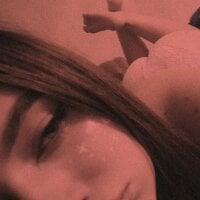 AmaliaGirr_lis' Offline Chat Room