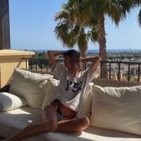_Cutie_Ariana_