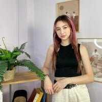 KellyHaig Adlı Modelin Çevrimdışı Sohbet Odası