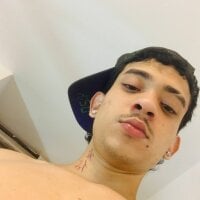 Handsome_whiite webcam