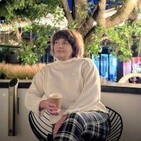 NelyGratitu webcam model