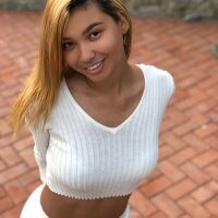 gabby_evanss_4's Offline Chat Room