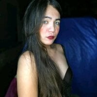 IvanaSuck_Cock webcam model