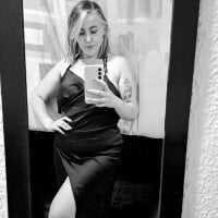 CurvyLust_x webcam model