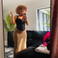 Diamondpussy97 webcam model