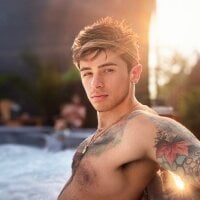 BoysBeCumming webcam