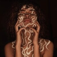 Sala de chat off-line de nahomi_curly_