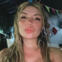 غرفة دردشة martina_0992 دون اتصال