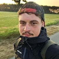 Ttttooobbbiii webcam