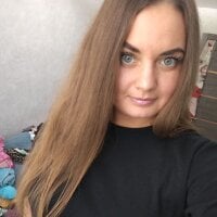 Tessia_Ray model avatar