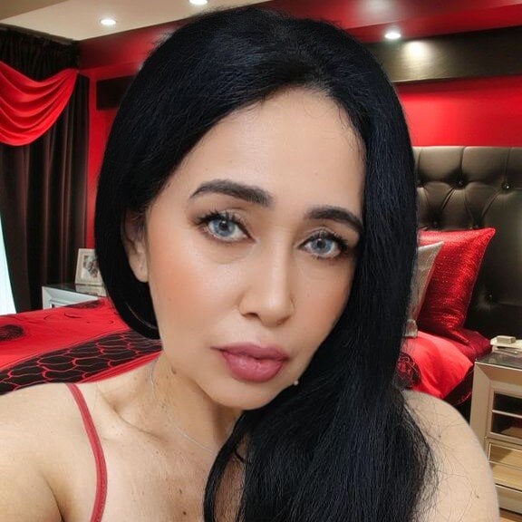 HorniestMilf