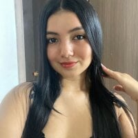 Emi_latingirl's Profile Pic