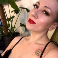 OliviaHayesXXXn Offline chat-huone