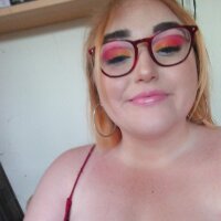 CurvyEffi3's Offline Chat Room
