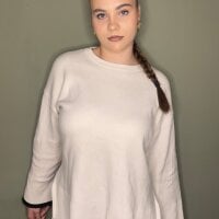 ElwandaMcilvain webcam model