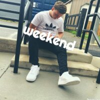 Jerkme18's Offline Chat Room